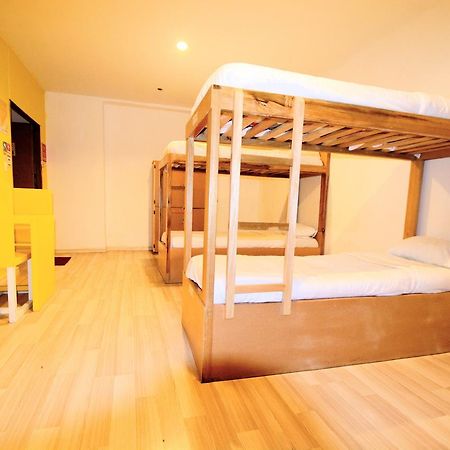 Bauhouse Backpacker Hostel Cuenca Bagian luar foto